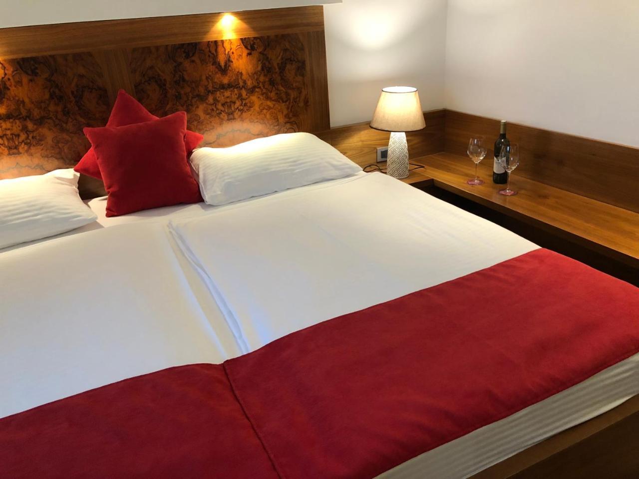 Hotel Exclusive Sarajevo Luaran gambar